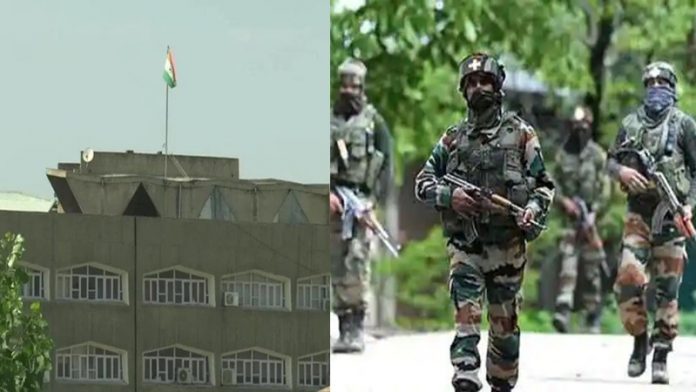 जम्मू-कश्मीर में 6 सरकारी कर्मियों को किया बर्खास्त