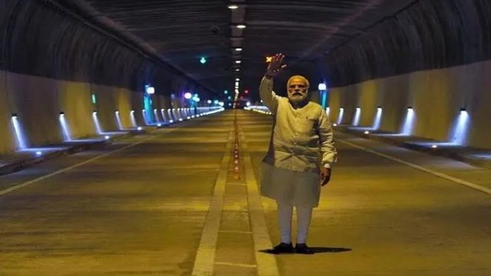 पीएम नरेंद्र मोदी ने सभी मंत्रालयों से देरी से चल रही परियोजनाओं की लिस्ट माँगी