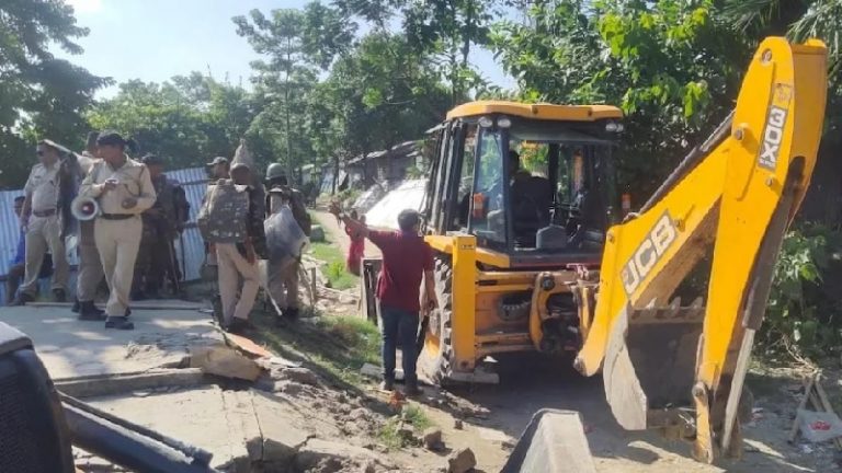 ‘वैष्णव मठों की 5548 बीघा जमीन घुसपैठियों के कब्जे में, 22% वन क्षेत्र का भी अतिक्रमण’: असम में सालों से चल रहा है ‘खेला’