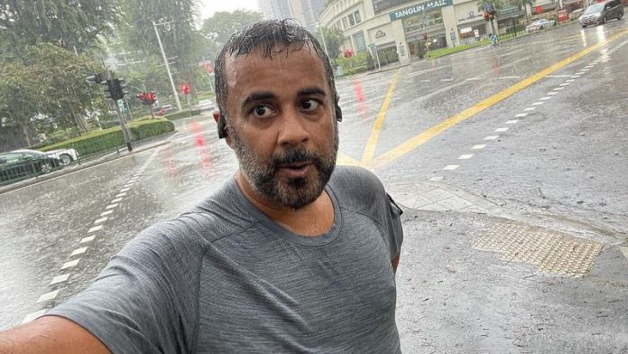 चेतन भगत, कोरोना टीकाकरण