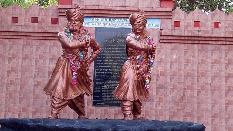 आदिवासी राजा और उनके बेटे, जिन्हें अंग्रेजों ने तोप से बाँध उड़ा दिया था: गद्दार के कारण पकड़े गए, मोदी सरकार ने दिया सम्मान