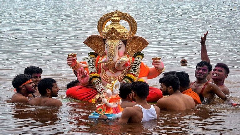 ‘भगवान गणेश की प्रतिमाओं का हुसैन सागर झील में नहीं होगा विसर्जन’: तेलंगाना HC ने राज्य सरकार को दिया रोकने का आदेश