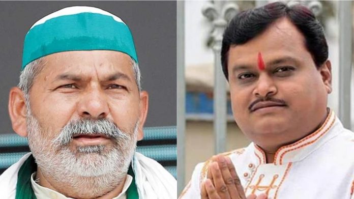 राकेश टिकैत और सुरेश चव्हाणके