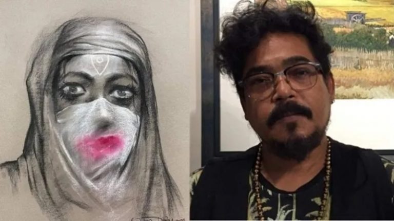 ‘हिजाब में माँ दुर्गा… और नाम सनातन’: कोलकाता के कलाकार की करनी पर भड़के नेटिजन्स, बताया- बंगाल का भविष्य
