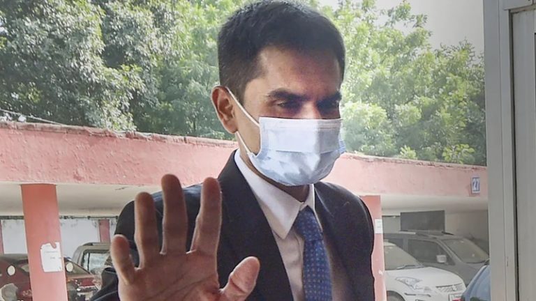 महाराष्ट्र पुलिस को समीर वानखेड़े को गिरफ्तार करने से पहले देना होगा 72 घंटे का नोटिस, बॉम्बे हाईकोर्ट ने CBI-NIA जाँच की माँग ठुकराई
