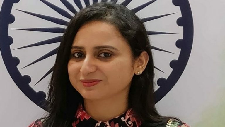 ‘RSS आतंकवादी, तबाह कर देंगे’: महिला डॉक्टर ने बताया Pak की जीत का जश्न मनाने वालों को बेनकाब करने पर कैसे धमकाया
