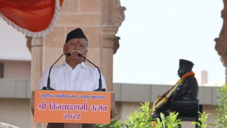 मुस्लिमों की आबादी, धर्मांतरण, मंदिरों पर कब्जे को लेकर RSS प्रमुख ने किया आगाह: विजयादशमी पर बोले भागवत- एकजुट हों हिंदू