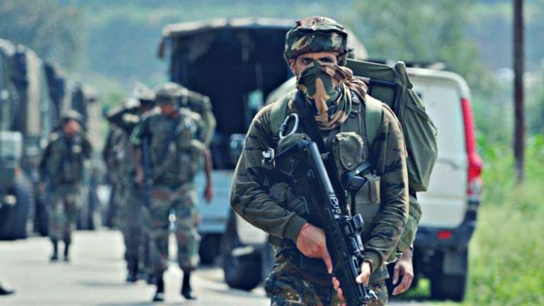 J&K में ऑपरेशन क्लीन: गैर-मुस्लिमों की हत्याओं के बाद 11 आतंकी ढेर, जैश और लश्कर के टॉप कमांडर को भी मार गिराया