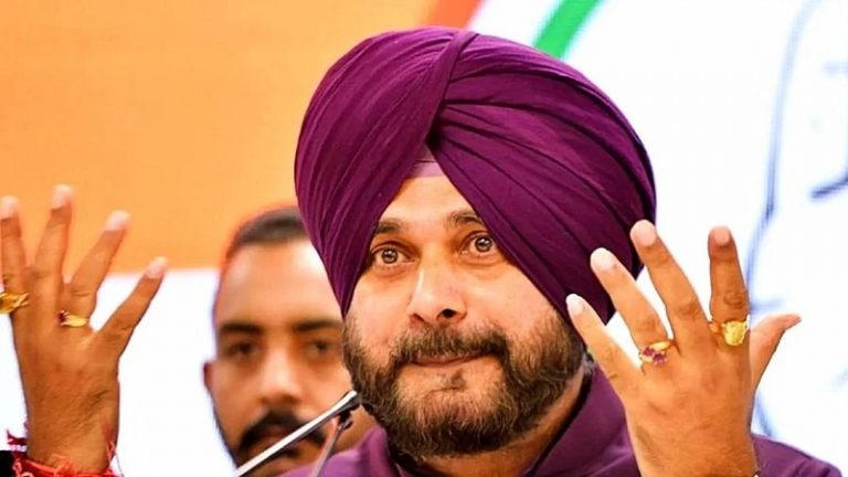 सिद्धू ने सोनिया गाँधी को लिखा पत्र, पंजाब में कृषि कानून लागू नहीं करने सहित चुनावी घोषणा पत्र के लिए माँगा समय