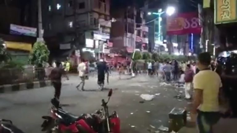 ‘काबा में पैगंबर मुहम्मद ने तोड़ डाली थी 360 मूर्तियाँ, उनके ही रास्ते पर चल रहे उन्हें मानने वाले’: बांग्लादेश के हालात पर लेखिका ने किया याद