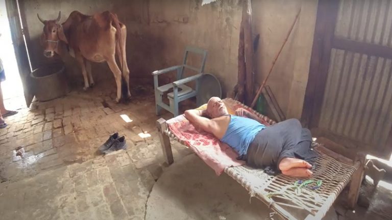 ‘श्रवण कुमार जैसा बेटा चला गया’: बीमार पिता के लिए हरिओम मिश्रा ने छोड़ दी थी ₹25000 की नौकरी, शौच तक खुद कराते थे