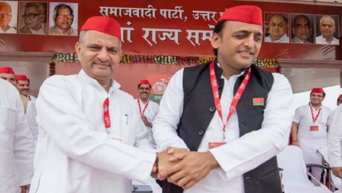 नरेश उत्तम पटेल, किसानों, अखिलेश, सपा