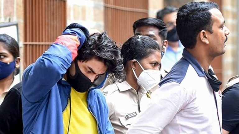 आर्यन खान, अरबाज मर्चेंट और मुनमुन धामेचा की कस्टडी बढ़ी: 7 अक्टूबर तक रहेंगे NCB की हिरासत में, नहीं मिली बेल