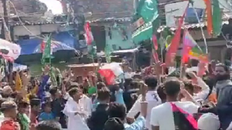 नोएडा में ईद-ए-मिलाद जुलूस में ‘पाकिस्तान जिंदाबाद’ के नारे: हिंदू संगठनों का प्रदर्शन, 3 गिरफ्तार