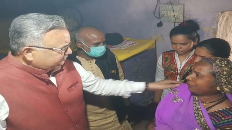 कहाँ है दुर्गेश देवांगन: कवर्धा में ‘हिन्दू ध्वज’ उखाड़ने का सबसे पहले किया था विरोध, मुस्लिम भीड़ ने घेरकर पीटा था