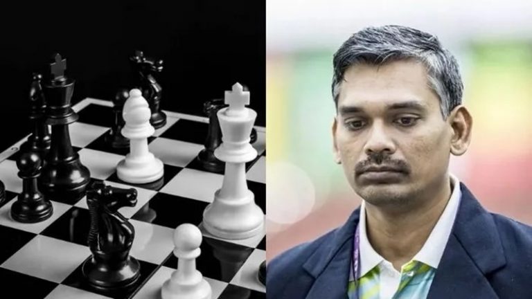 दिवाली पर शतरंज के ग्रैंड मास्टर रामचंद्रन रमेश ने पटाखे के साथ फोटो शेयर कर बधाई दी, लिबरल-सेक्युलर गैंग पड़ गया पीछे