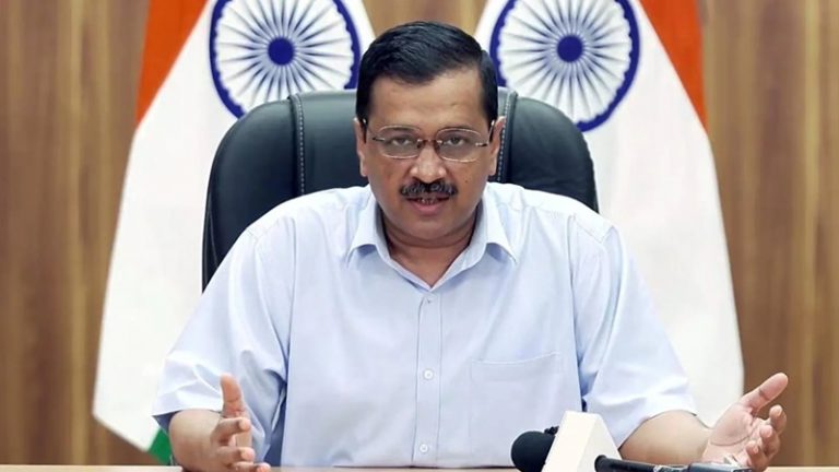 AAP के कार्यक्रम में नहीं पहुँचे विधायक, एक और बगावत के आसार: इससे पहले किसानों की बैठक छोड़ निकलना पड़ा था केजरीवाल को