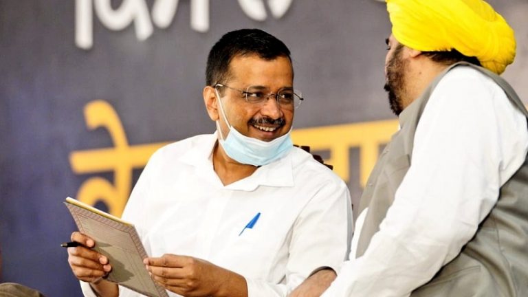 ‘370 हटाने का समर्थन क्यों किया? ये किसानों का मुद्दा है’: किसान नेताओं के सवाल पर बैठक छोड़ निकले CM केजरीवाल