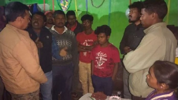 कुजू ओपी, धर्मांतरण