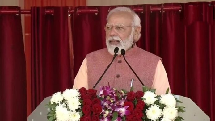 पीएम नरेंद्र मोदी ने उत्तराखंड में करोड़ों की परियोजनाओं की दी सौगात