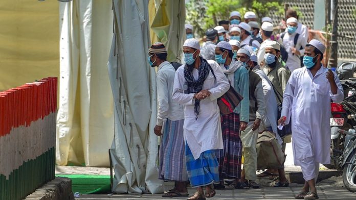 दारुल उलुम देवबंद ने तबलीगी पर बैन का किया विरोध
