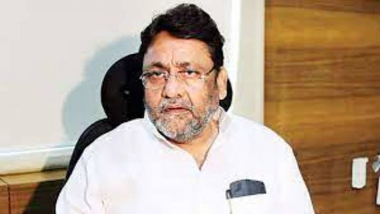 ‘मेरे घर सरकारी मेहमान आने वाले हैं’: महाराष्ट्र के मंत्री नवाब मलिक के ट्वीट में ‘डरने-मरने’ की चर्चा, गाँधी से की खुद की तुलना