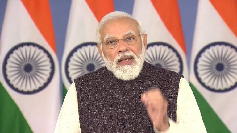 15-18 की उम्र के बच्चों को 3 जनवरी से वैक्सीन, कोरोना वॉरियर्स और बीमार बुजुर्गों को भी 10 जनवरी से प्रिकॉशन डोज: PM मोदी