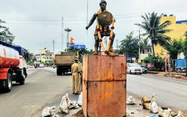 कर्नाटक, संगोल्ली रायन्ना, प्रतिमा