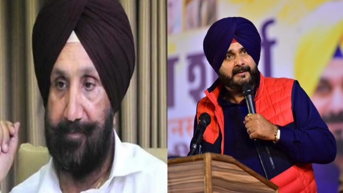 पंजाब के गृह मंत्री सुखजिंदर सिंह रंधावा ने की पद छोड़ने की पेशकश