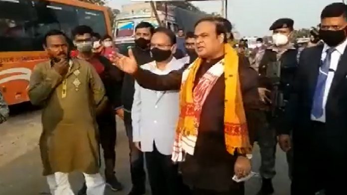 हिमंता बिस्वा सरमा, असम, ट्रैफिक