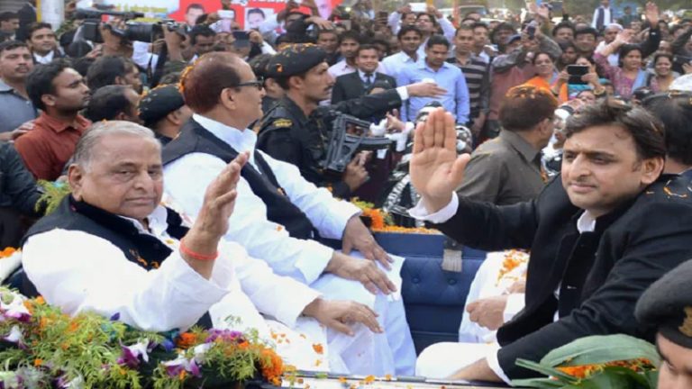 50 मंत्री, 1200 कॉन्स्टेबल, 27 DSP, लंदन की शाही बग्गी, 75 फ़ीट का केक… कुछ यूँ मना था मुलायम सिंह यादव का 75वाँ जन्मदिन