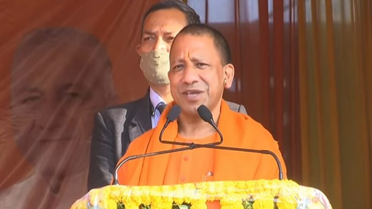 ‘ये जो गर्मी दिखाई दे रही है न, मैं मई-जून को भी शिमला बना देता हूँ’: हापुड़ में गरजे CM योगी, मुजफ्फरनगर-कैराना का किया जिक्र