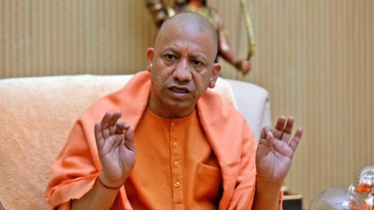 ‘कोई स्वेच्छा से नहीं पहनती हिजाब, पूरा नहीं होगा गजवा-ए-हिंद का ख्वाब’: बुर्का विवाद पर CM योगी की दो टूक