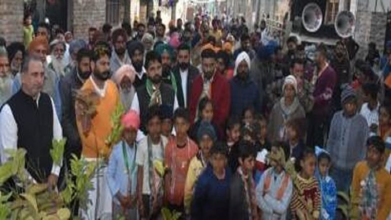 धर्मांतरण कर हो गए ईसाई, कागज पर बने हुए हैं दलित: पंजाब के एक बड़े समूह का हाल, उठा रहे योजनाओं का लाभ भी