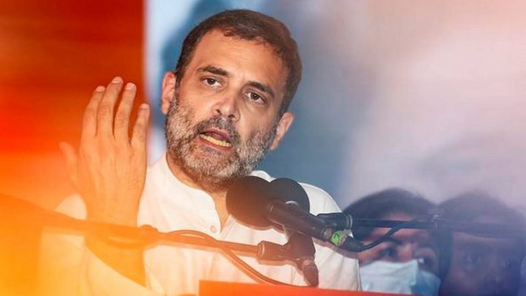 ‘मस्जिद में महिलाओं की एंट्री के लिए क्यों नहीं लड़ते’: राहुल गाँधी की ‘हिजाब राजनीति’ पर बोले कर्नाटक के मंत्री – ये अशांति की साजिश
