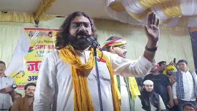 ‘अखिलेश यादव से कहकर आया हूँ, पहले हिसाब होगा फिर ट्रांसफर’: मुख्तार अंसारी के बेटे ने अधिकारियों को धमकाया, FIR दर्ज