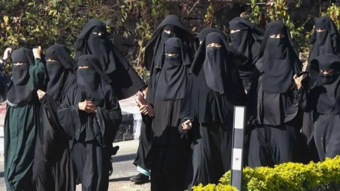 बुर्का, हिजाब, कर्नाटक हाईकोर्ट, इस्लामी कट्टरपंथी