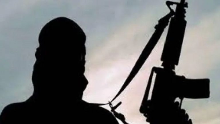 कोई टीचर, कोई कॉन्स्टेबल तो कोई कंप्यूटर ऑपरेटर… सबके आतंकी कनेक्शन: जम्मू-कश्मीर में 5 सरकारी कर्मचारी बर्खास्त