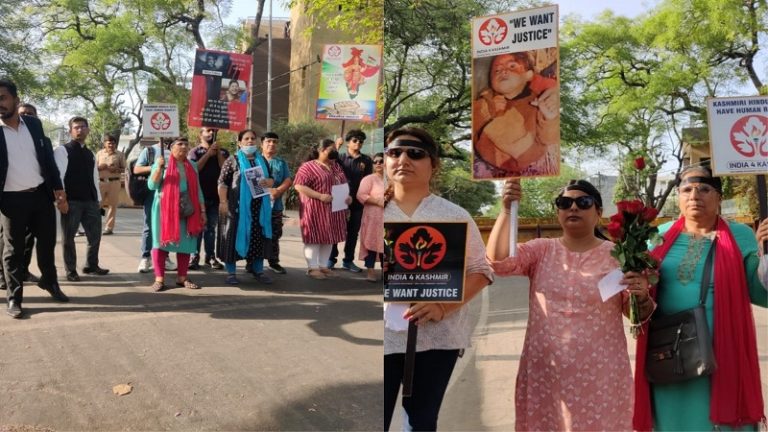 ‘गिरिजा जी पर हँसने वालों, शर्म करो’: CM आवास के बाहर कश्मीरी पंडितों का विरोध प्रदर्शन, बोले- माफी माँगें केजरीवाल