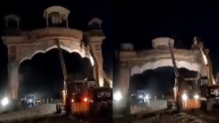 सालासर में राम दरबार को ढहा दिया गया