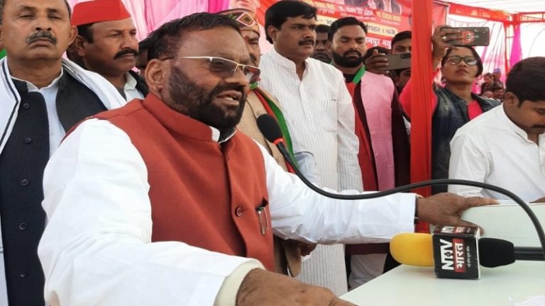 ‘स्वामी प्रसाद मौर्य को सपा में भेजना BJP की साजिश, ओवर कॉन्फिडेंस से हरा दिया चुनाव’: समाजवादी गठबंधन में दरार