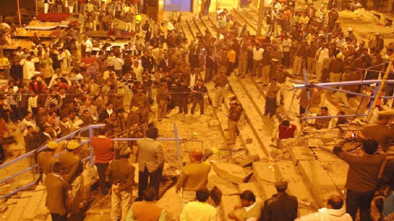 16 साल पहले बम ब्लास्ट्स से दहली थी वाराणसी, 2005 और 2010 में भी धमाके: PM मोदी ने यूँ बदल दी काशी, भव्य हुआ बाबा विश्वनाथ का धाम