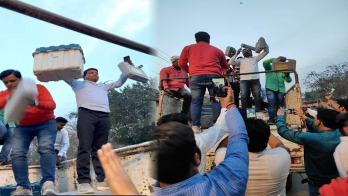 वाराणसी EVM समाजवादी पार्टी