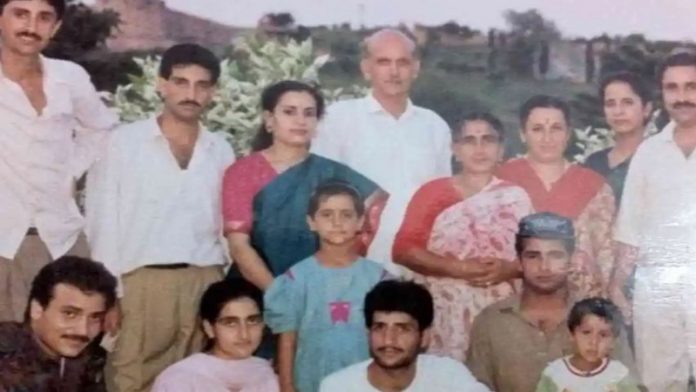 गिरिजा टिक्कू का परिवार, कश्मीर पंडित नरसंहार