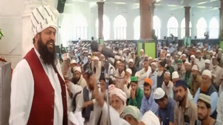 खुदा की कसम खाकर हिंदुओं को मिटाने की बात करने वाले राजौरी के मौलवी ने माँगी माफी, कहा- कश्मीरी पंडित भाई, सवाल हुकूमत से था