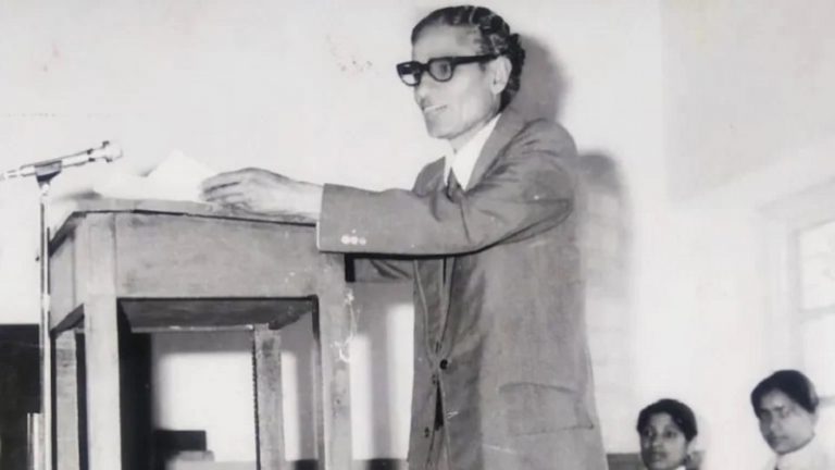 66 साल के सर्वानंद कौल ‘कुरान’ साथ रखते थे फिर भी बेटे के साथ हत्या कर पेड़ से टाँग दिया, जहाँ लगाते थे तिलक वहाँ की चमड़ी छील दी