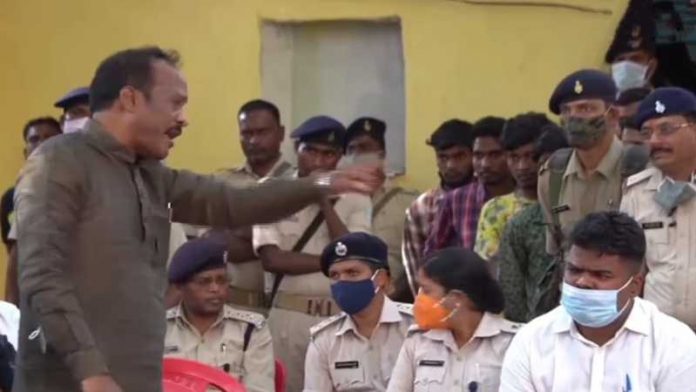झारखंड MLA पुलिस बंधक