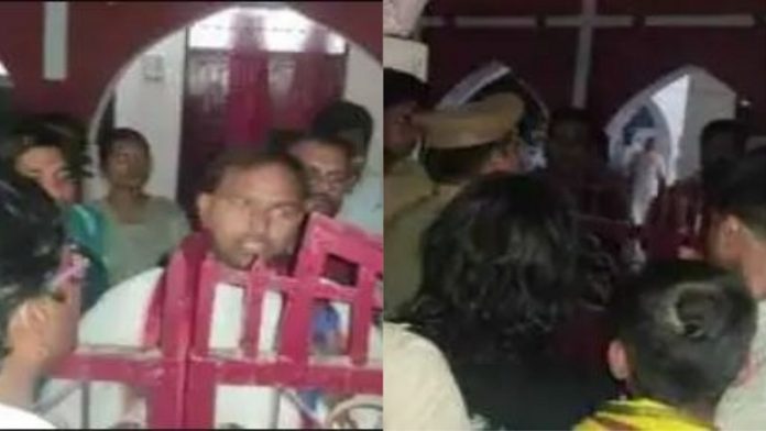 फतेहपुर धर्मांतरण चर्च