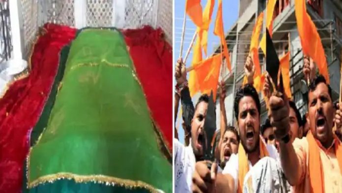 नोएडा में बढ़ते मजार को लेकर विरोध
