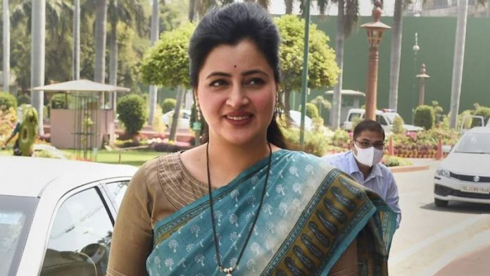 नवनीत राणा, महाराष्ट्र, लोकसभा